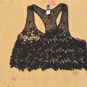 Pronto USA -NWT Women’s Black Lace Crop Top - Size M/L